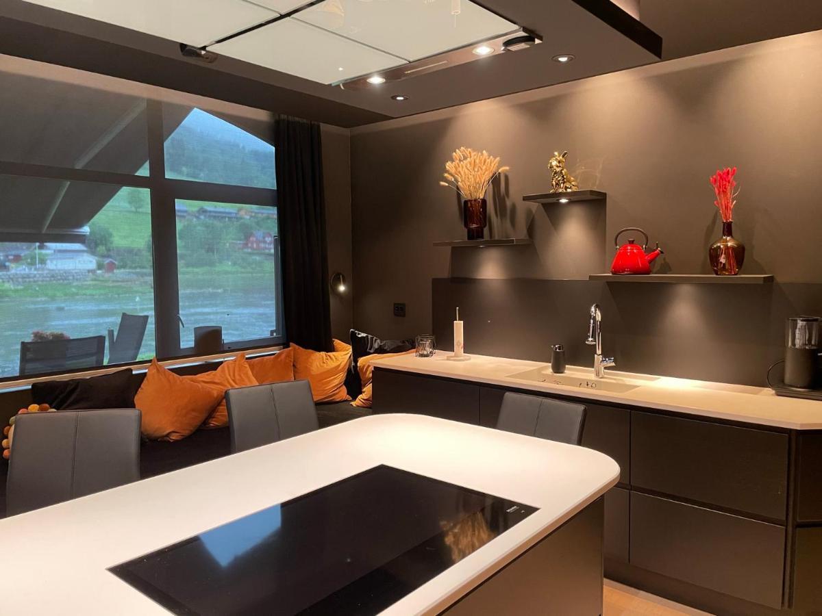 Olden Apartments 2 Stryn Εξωτερικό φωτογραφία